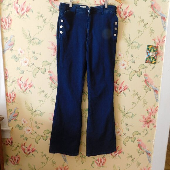 🦔🐾 Anthropologie Pilcro Flare Jeans🦔🐾 - Picture 1 of 15